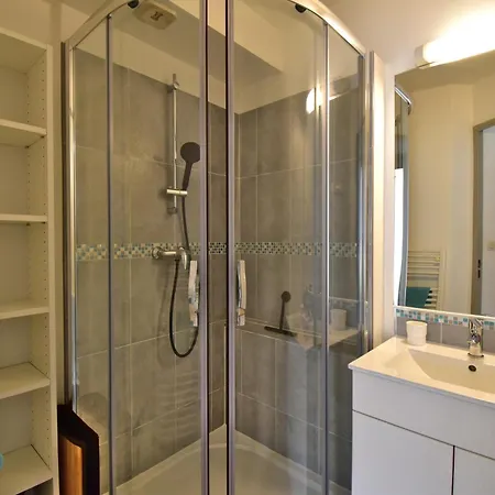 Escapade Provençale - T2 Avec Cuisine Et Terrase Privée *